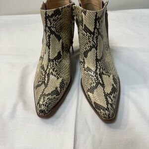 Sam Edelman Snakeskin Ankle Boots size 8